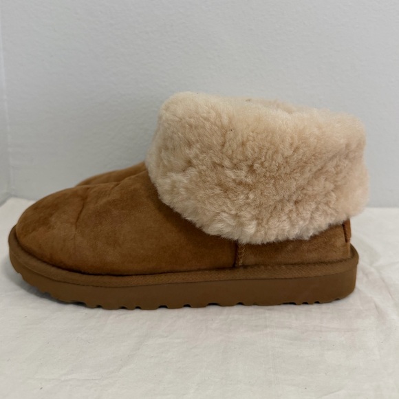 Ugg Classic Mini fluff shearling ankle boots tan suede Leather size 8 - Picture 12 of 13